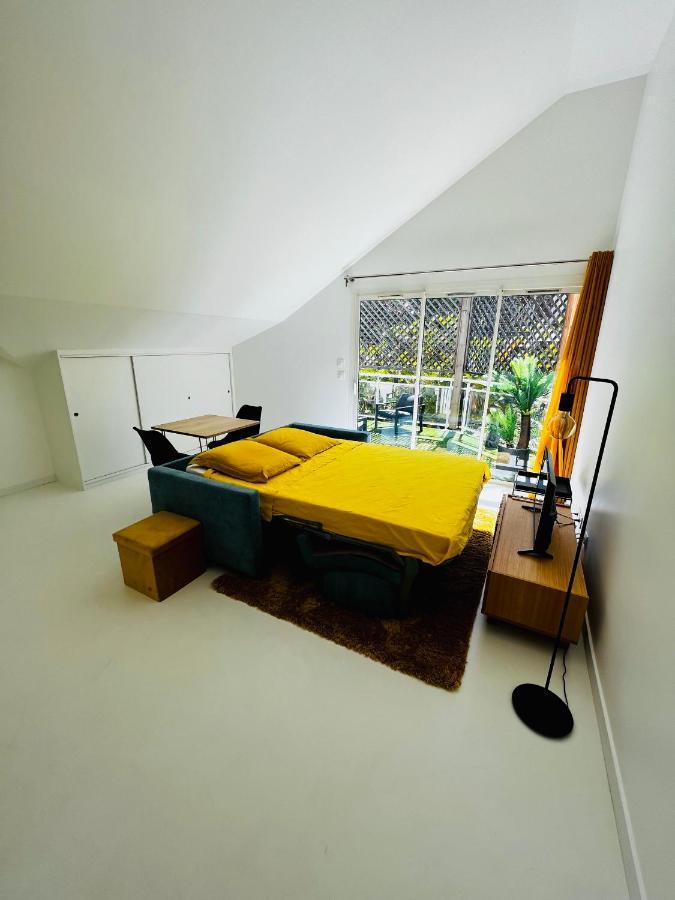 Apartamento Appart. avec grande terrasse vue océan Saint-Gilles-les-Bains Exterior foto