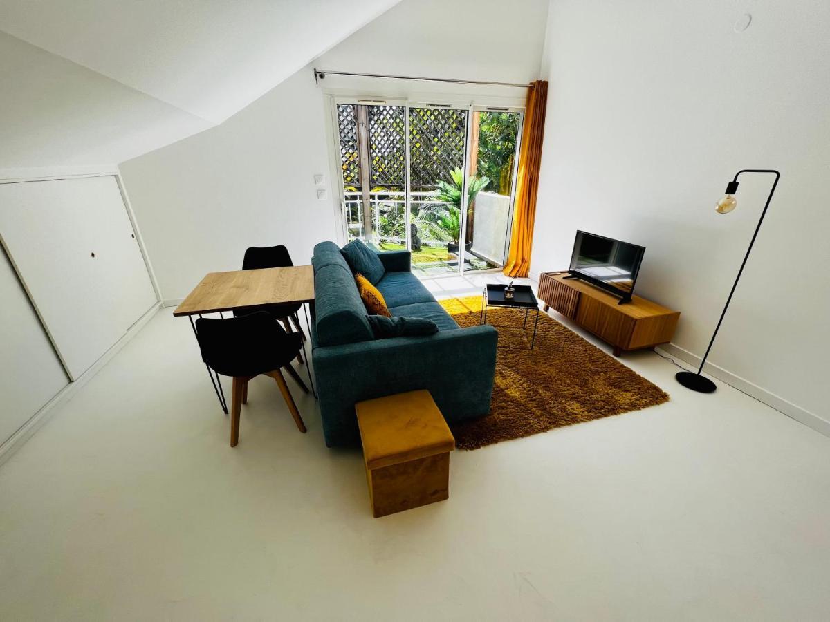Apartamento Appart. avec grande terrasse vue océan Saint-Gilles-les-Bains Exterior foto